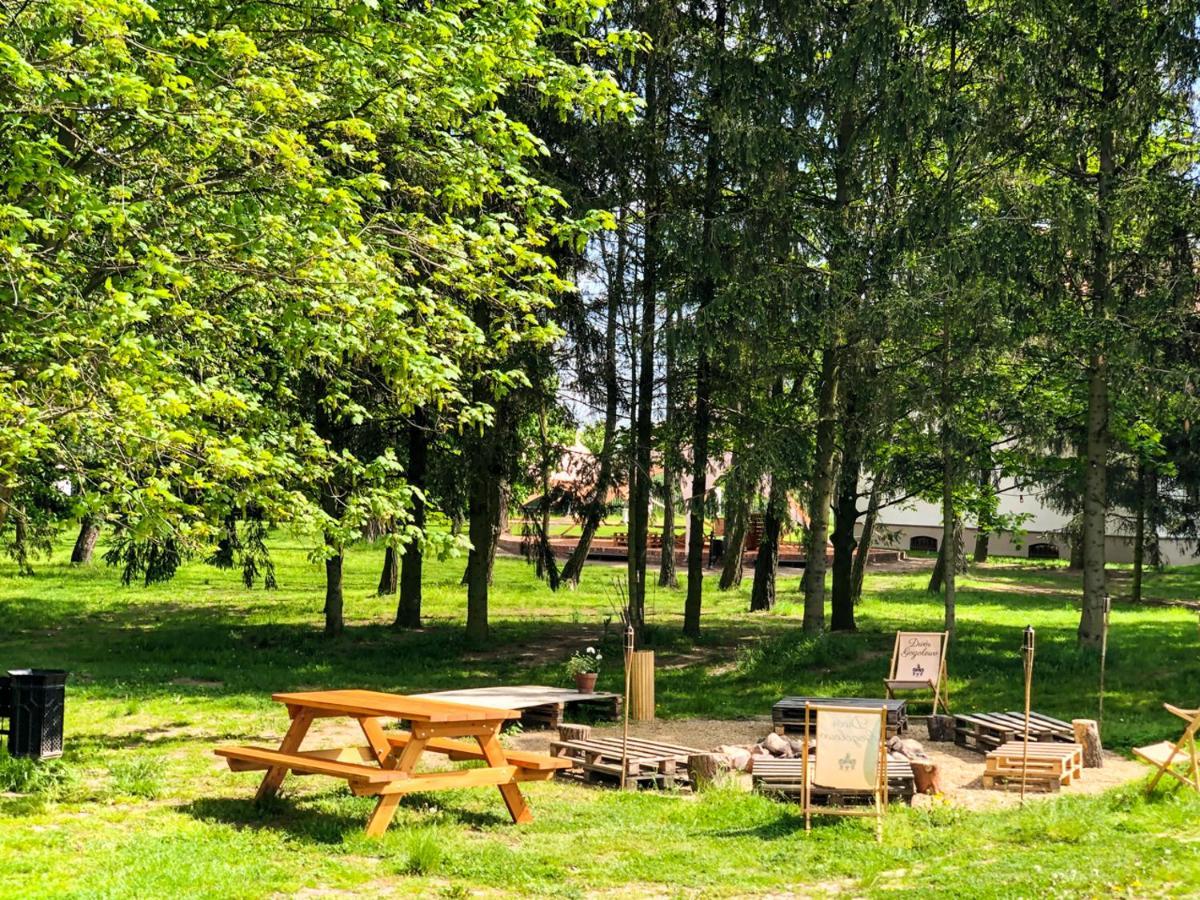 Dwor Gogolewo Nad Warta Bed & Breakfast Ksiaz Wielkopolski Luaran gambar